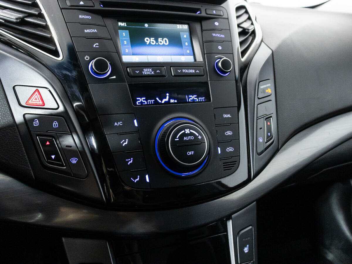 Б/У Хендай ай40 2015 года. Фото: #16