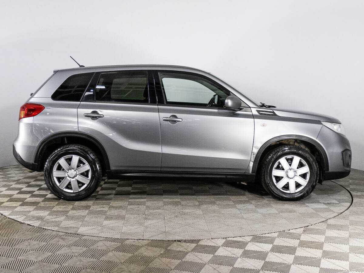 Б/У Сузуки Витара 2017 года. Фото: #3