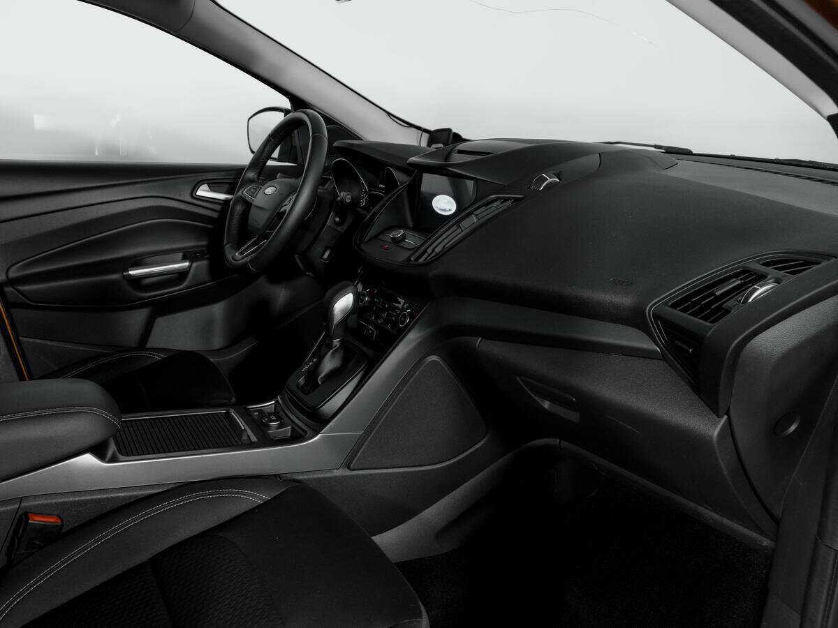 Б/У Форд Куга 2019 года. Фото: #8