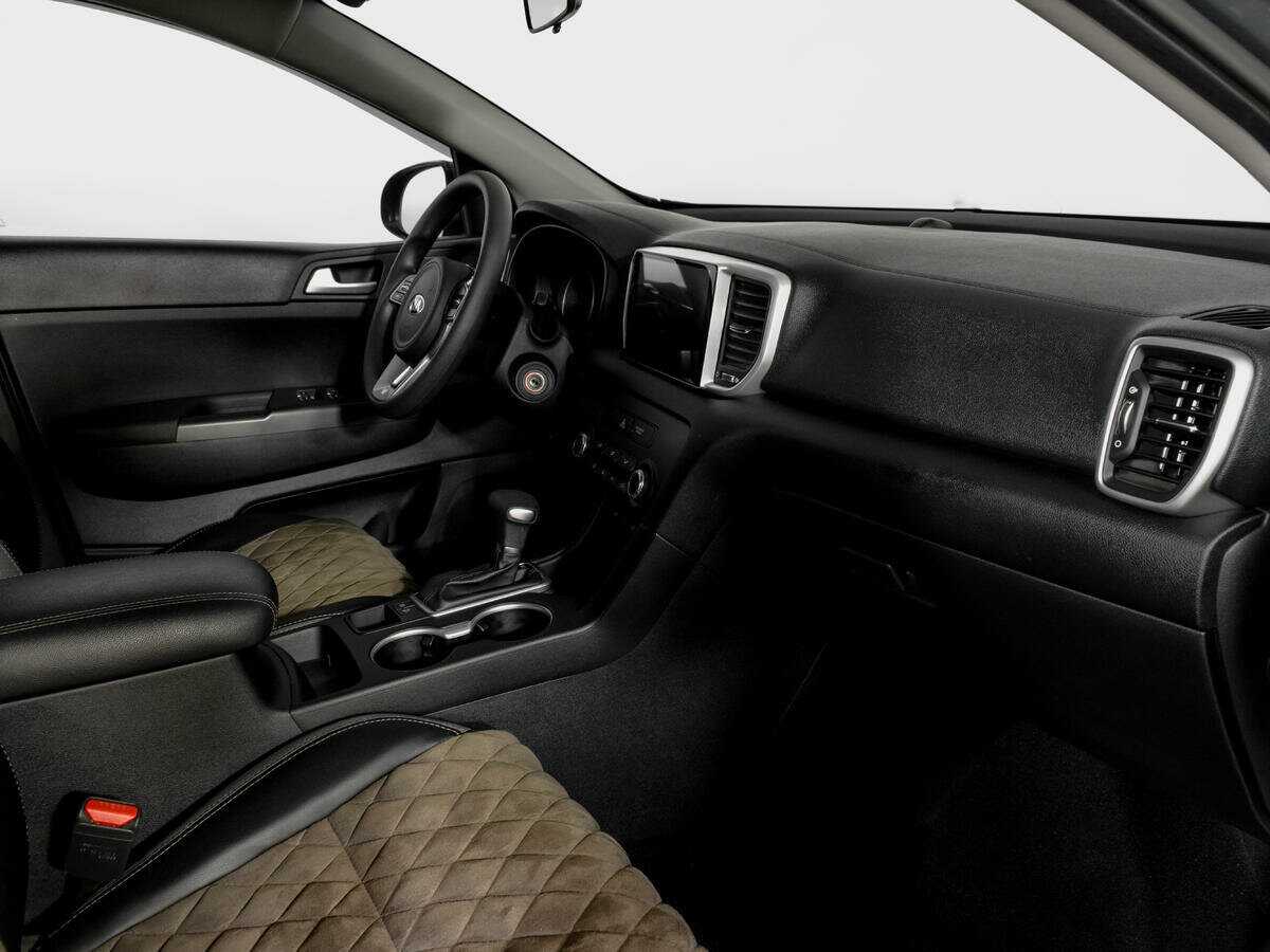 Б/У Киа Спортейдж 2020 года. Фото: #8