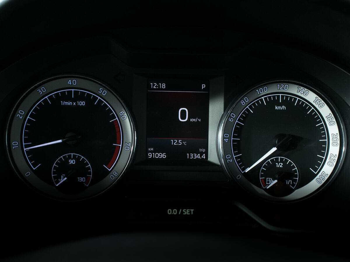 Б/У Шкода Октавия 2018 года. Фото: #10