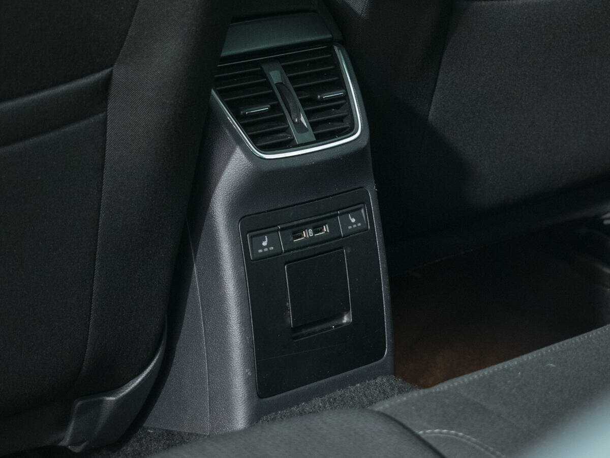 Б/У Шкода Октавия 2018 года. Фото: #14