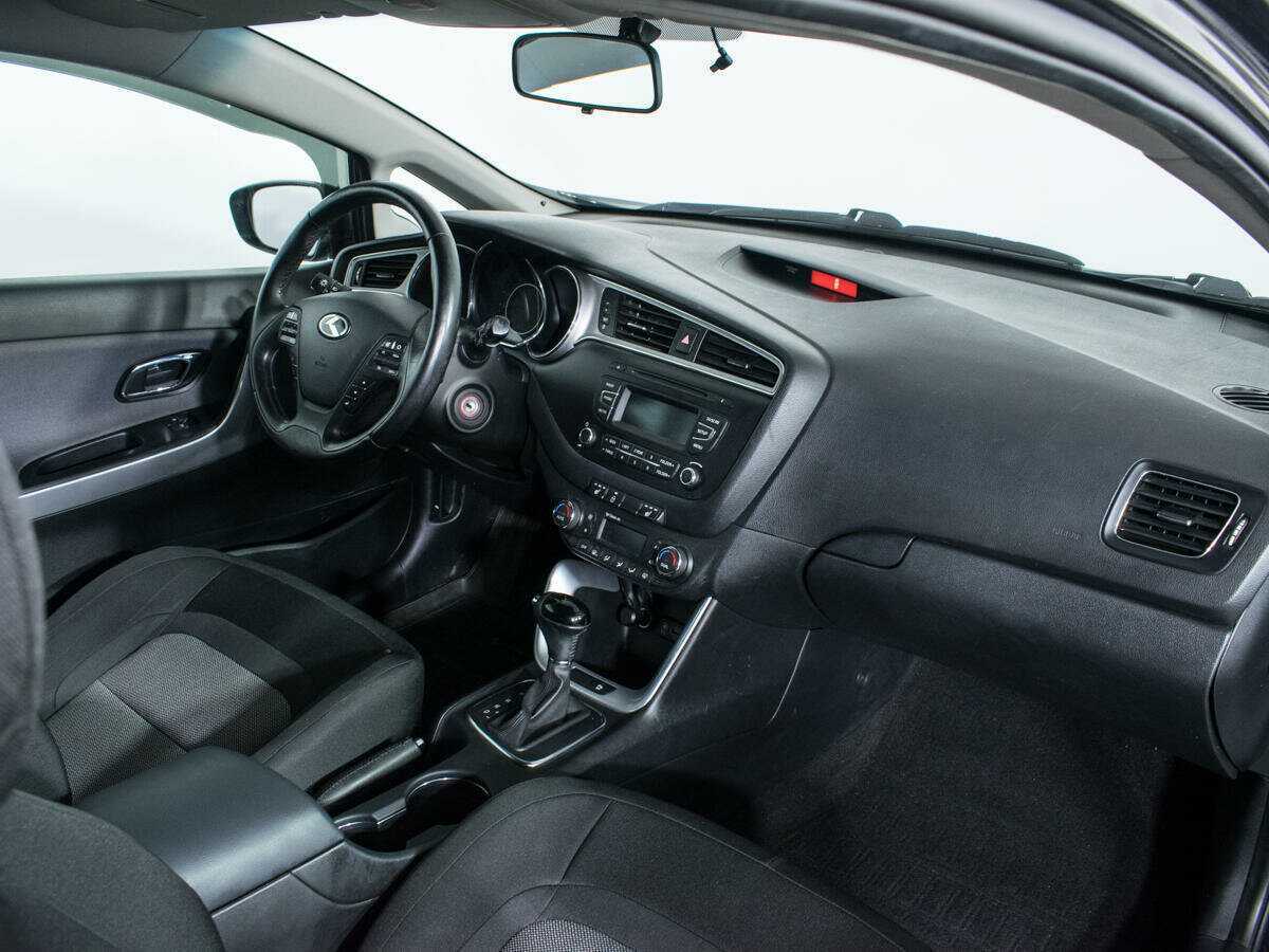 Б/У Киа Сид 2015 года. Фото: #7