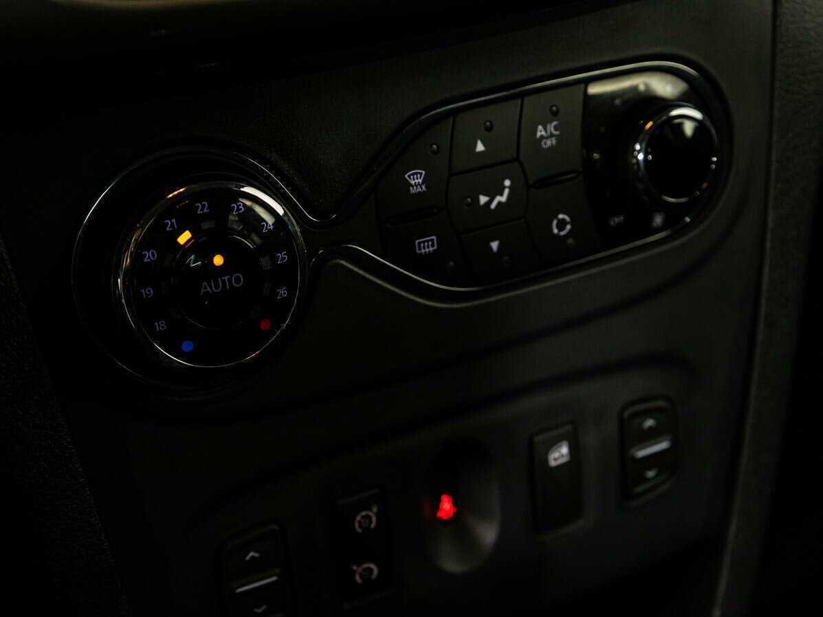 Renault Sandero 2017 года с пробегом. Фото: #12