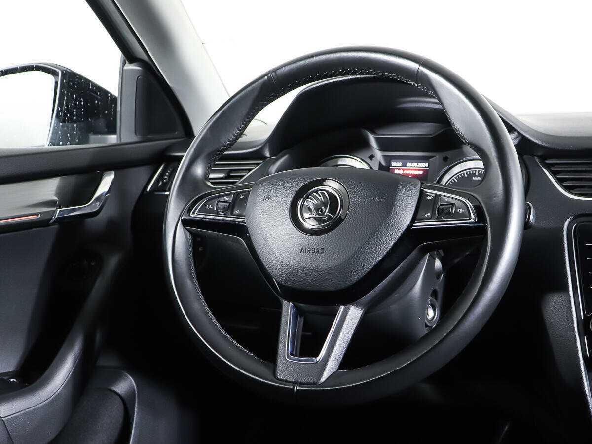 Б/У Шкода Октавия 2018 года. Фото: #16