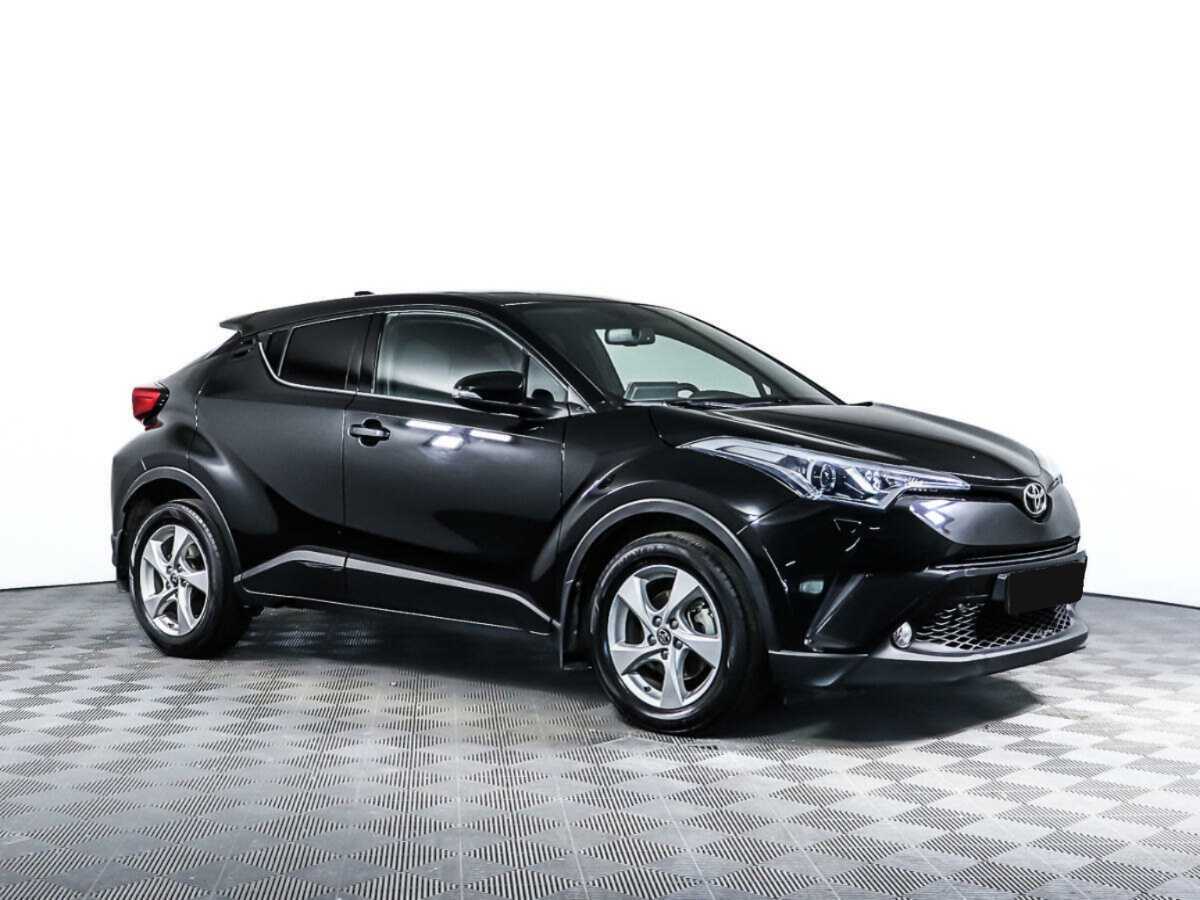 Toyota C-HR 2019 года с пробегом. Фото: #2