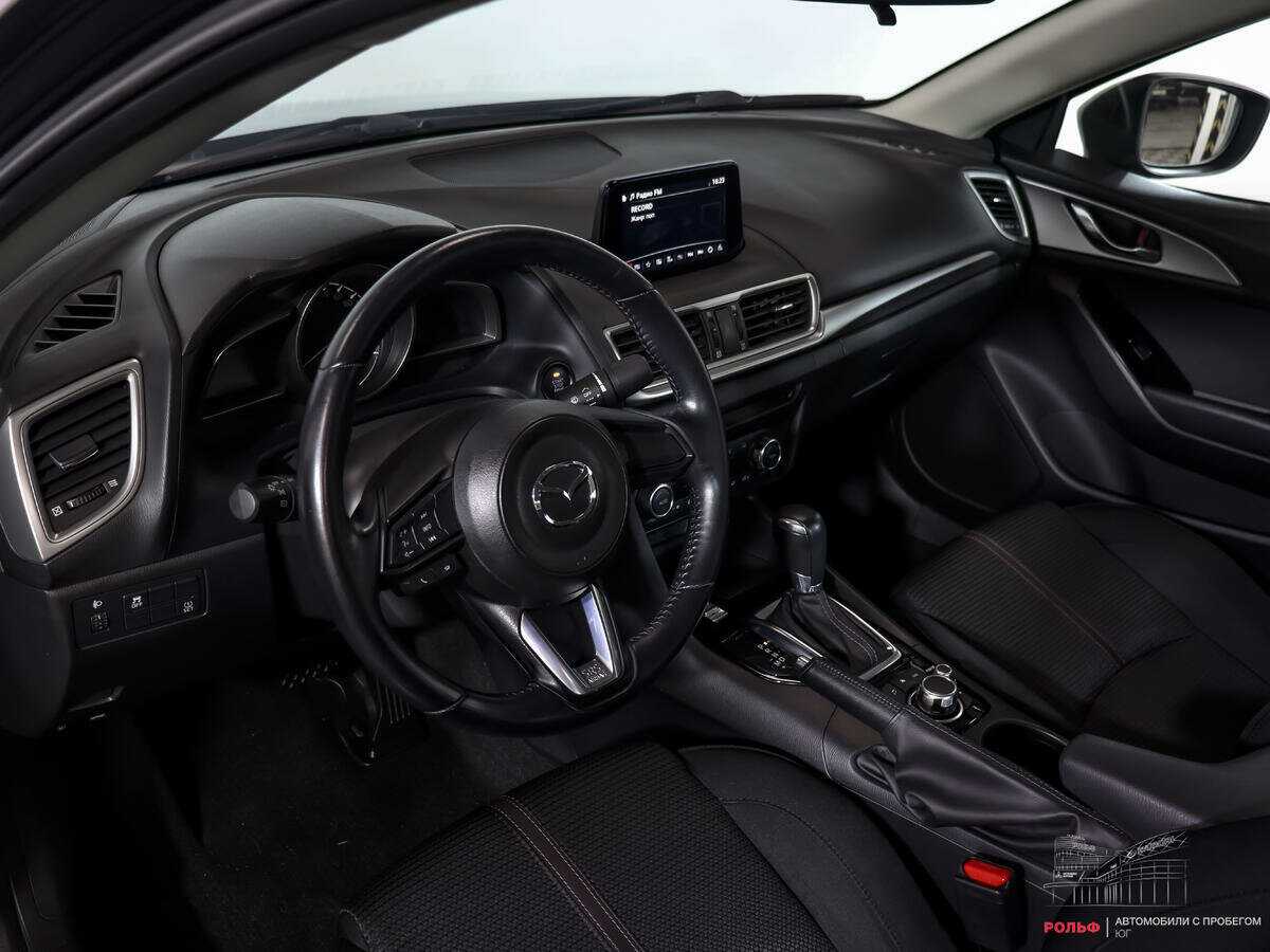 Mazda 3 2017 года с пробегом. Фото: #11