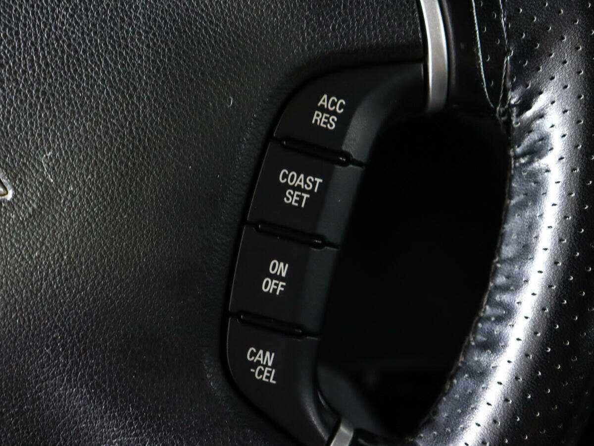 Б/У Митсубиши Паджеро 2012 года. Фото: #14