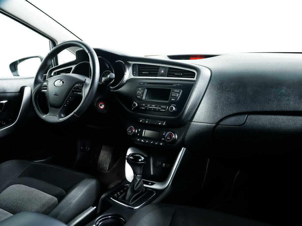 Б/У Киа Сид 2018 года. Фото: #6