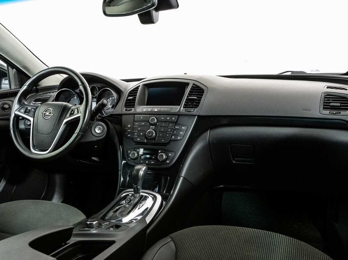 Б/У Опель Инсигния 2013 года. Фото: #6