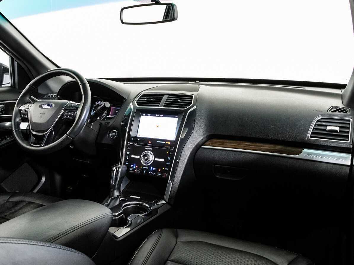 Ford Explorer 2016 года с пробегом. Фото: #6