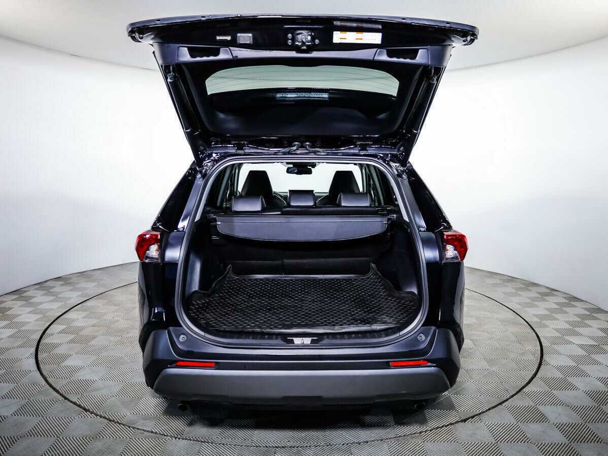 Toyota RAV4 2021 года с пробегом. Фото: #18