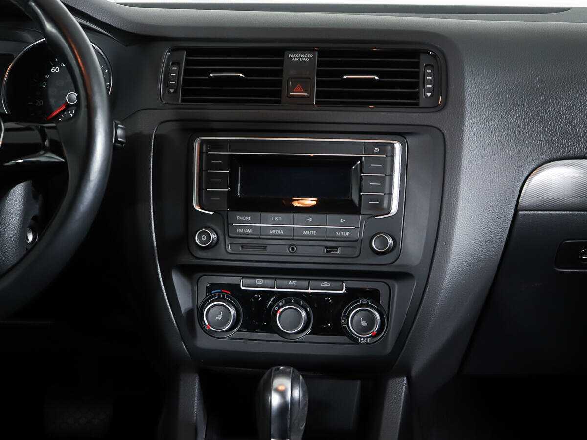 Volkswagen Jetta 2016 года с пробегом. Фото: #5