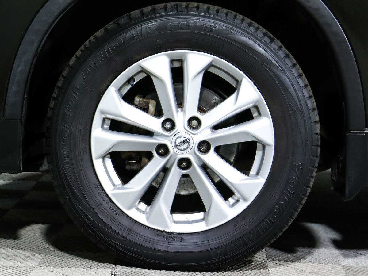 Б/У Ниссан Икс-Трейл 2017 года. Фото: #17