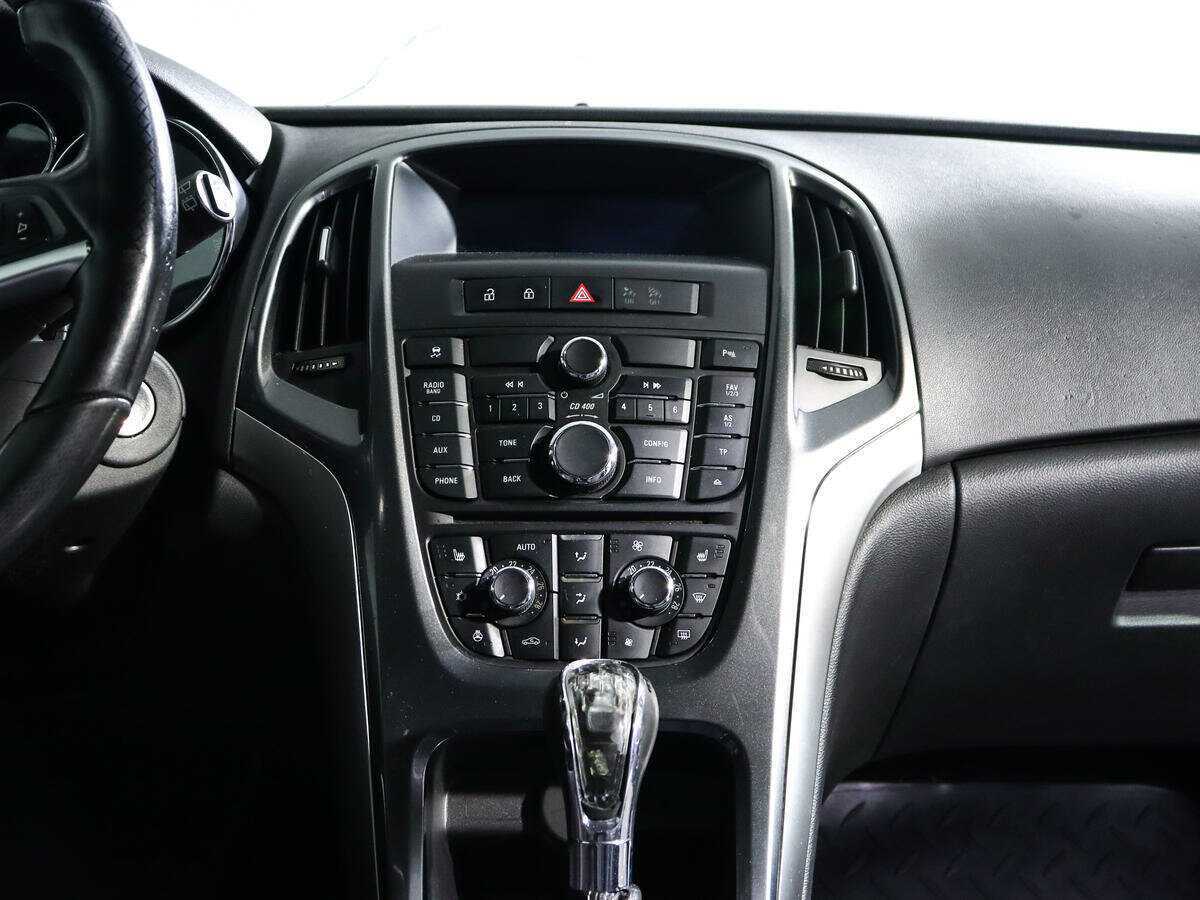 Б/У Опель Астра 2013 года. Фото: #10