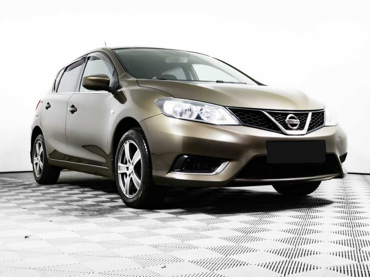 Б/У Ниссан Тиида 2015 года. Фото: #2