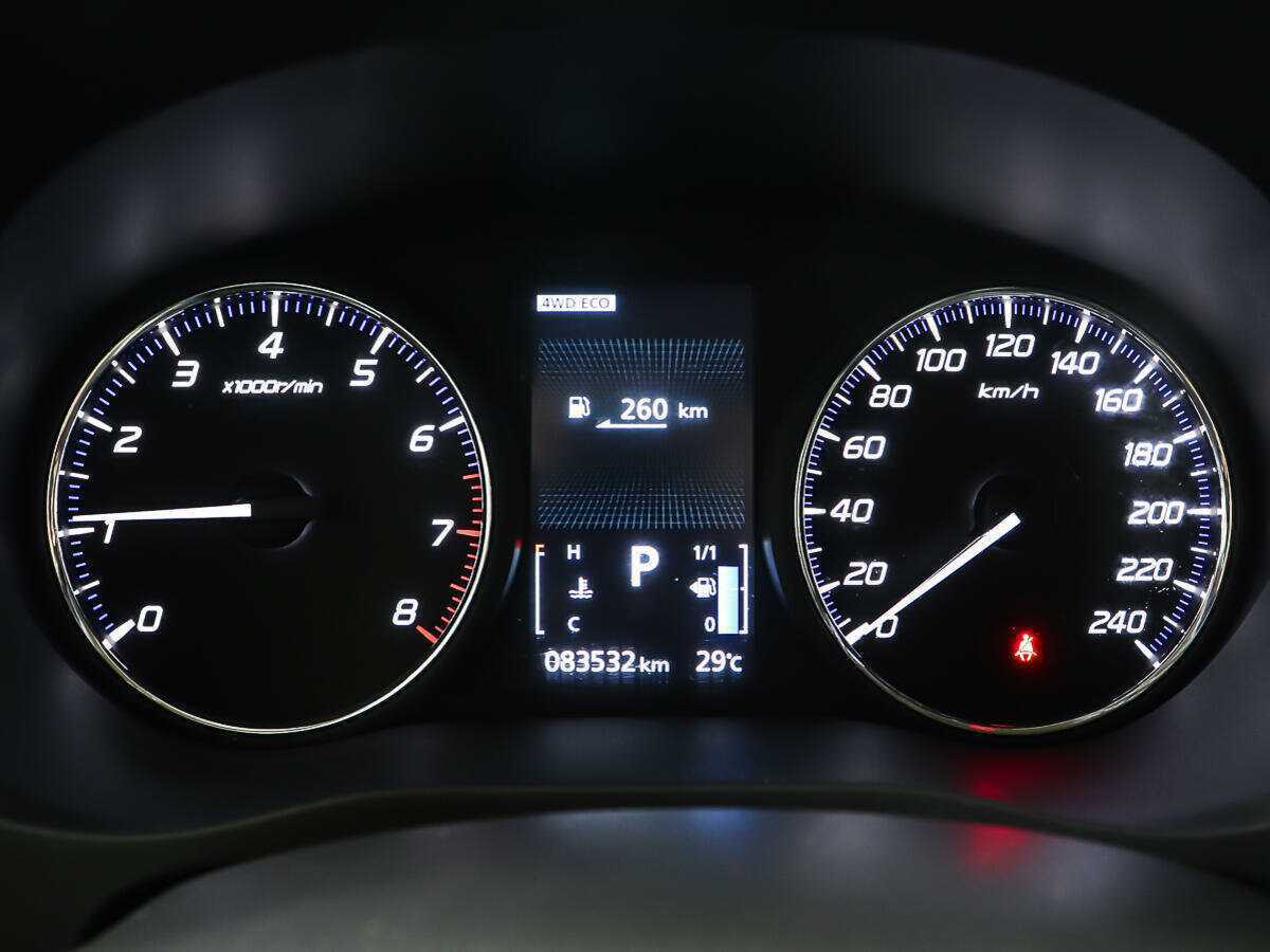 Б/У Митсубиши Оутлэндер 2018 года. Фото: #12