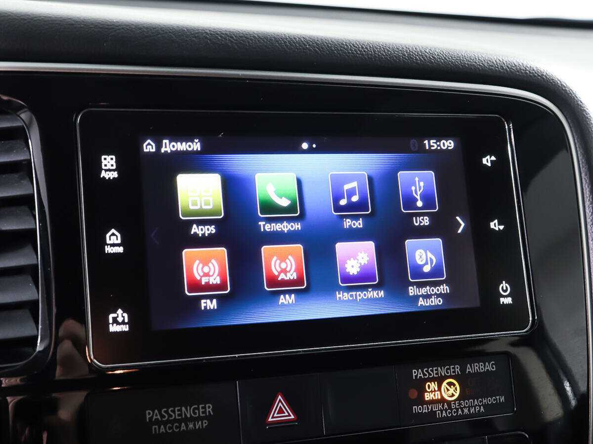 Б/У Митсубиши Оутлэндер 2018 года. Фото: #17