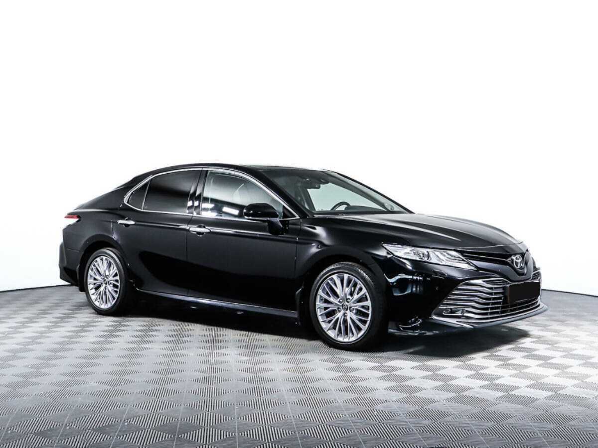 Toyota Camry 2018 года с пробегом. Фото: #2