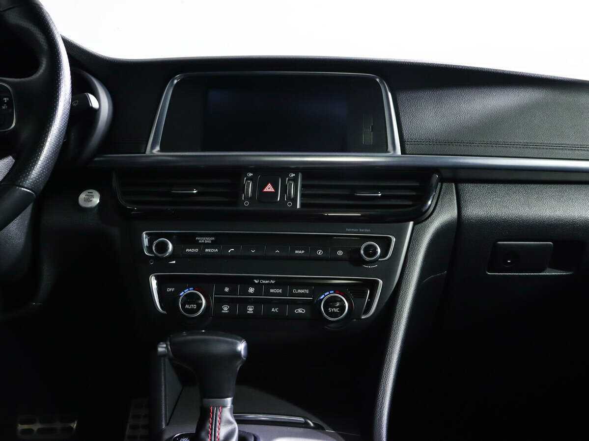 Б/У Киа Оптима 2017 года. Фото: #12