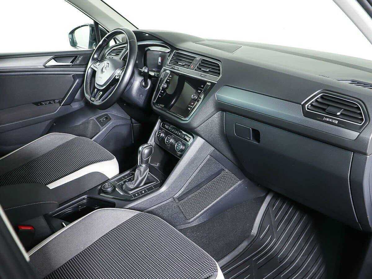 Б/У Фольксваген Тигуан 2018 года. Фото: #8