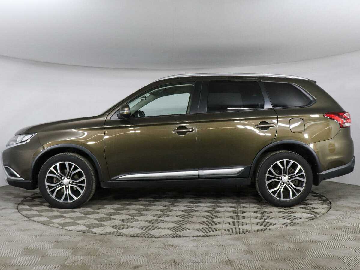 Mitsubishi Outlander 2018 года с пробегом. Фото: #7