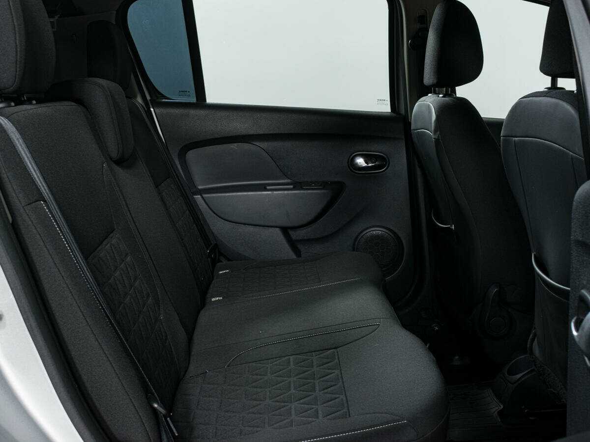 Б/У Рено Сандеро 2017 года. Фото: #11