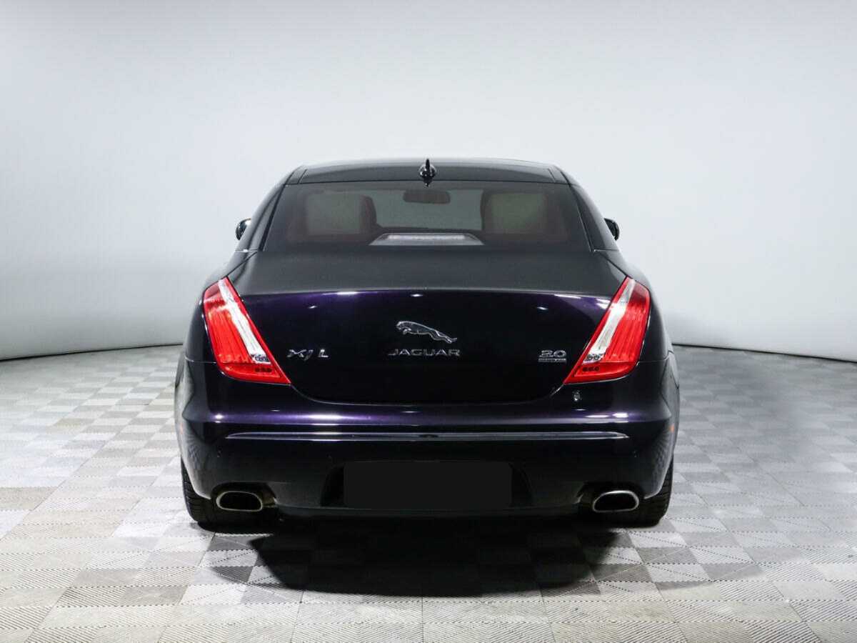 Jaguar XJ 2014 года с пробегом. Фото: #4
