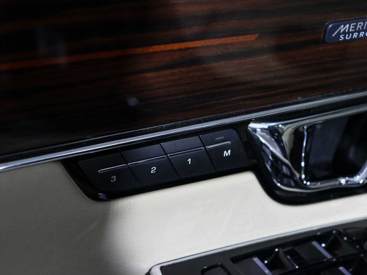 Jaguar XJ 2014 года с пробегом. Фото: #26