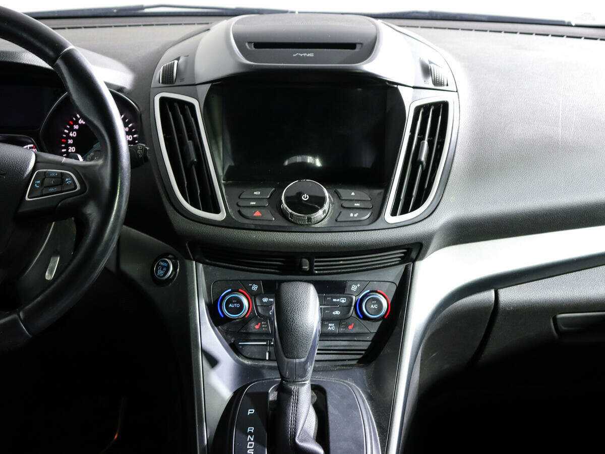 Б/У Форд Куга 2017 года. Фото: #10