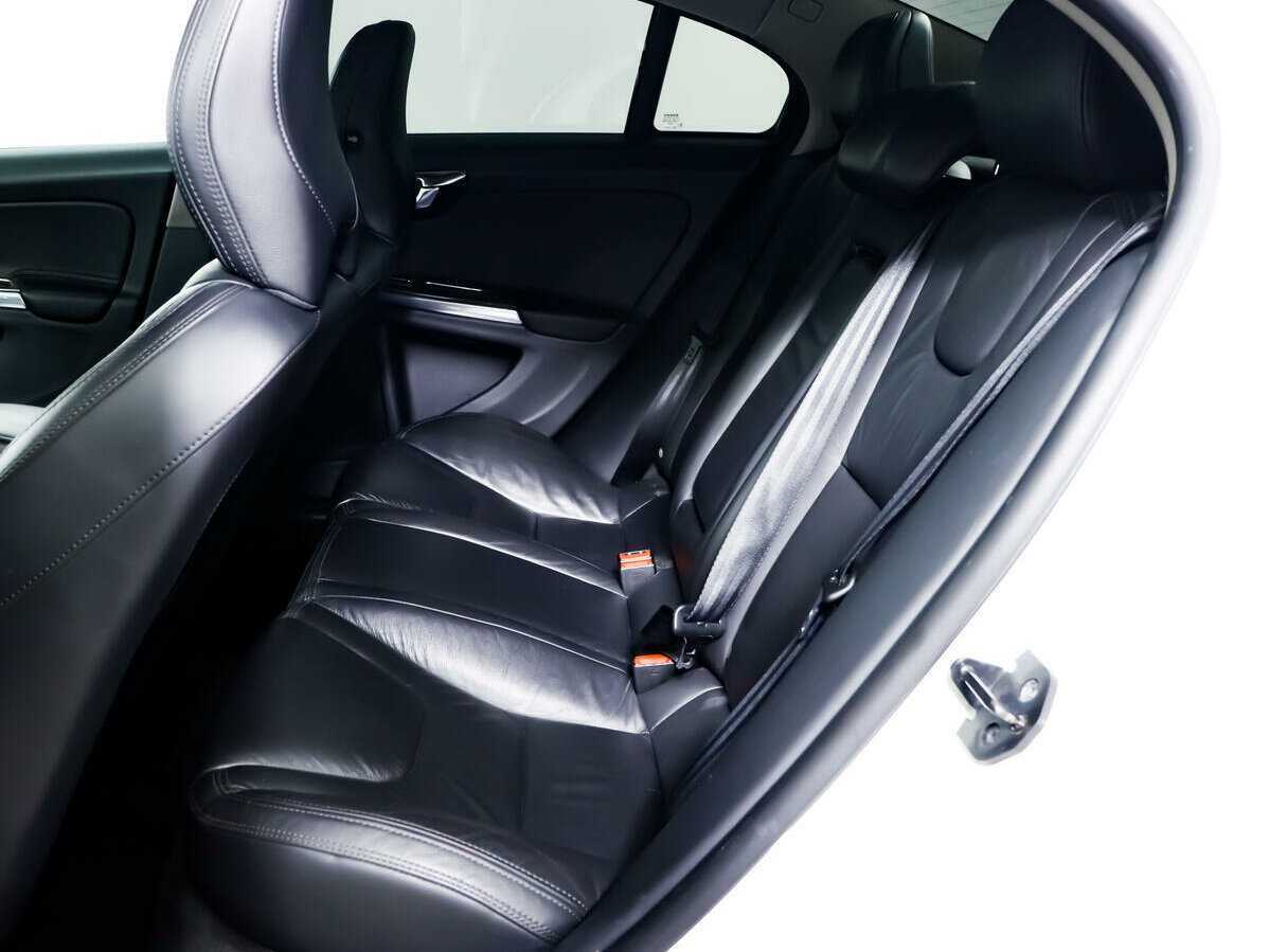 Б/У Вольво С60 2012 года. Фото: #11