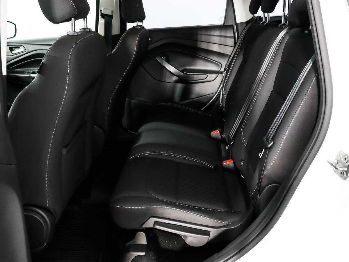 Б/У Форд Куга 2017 года. Фото: #6