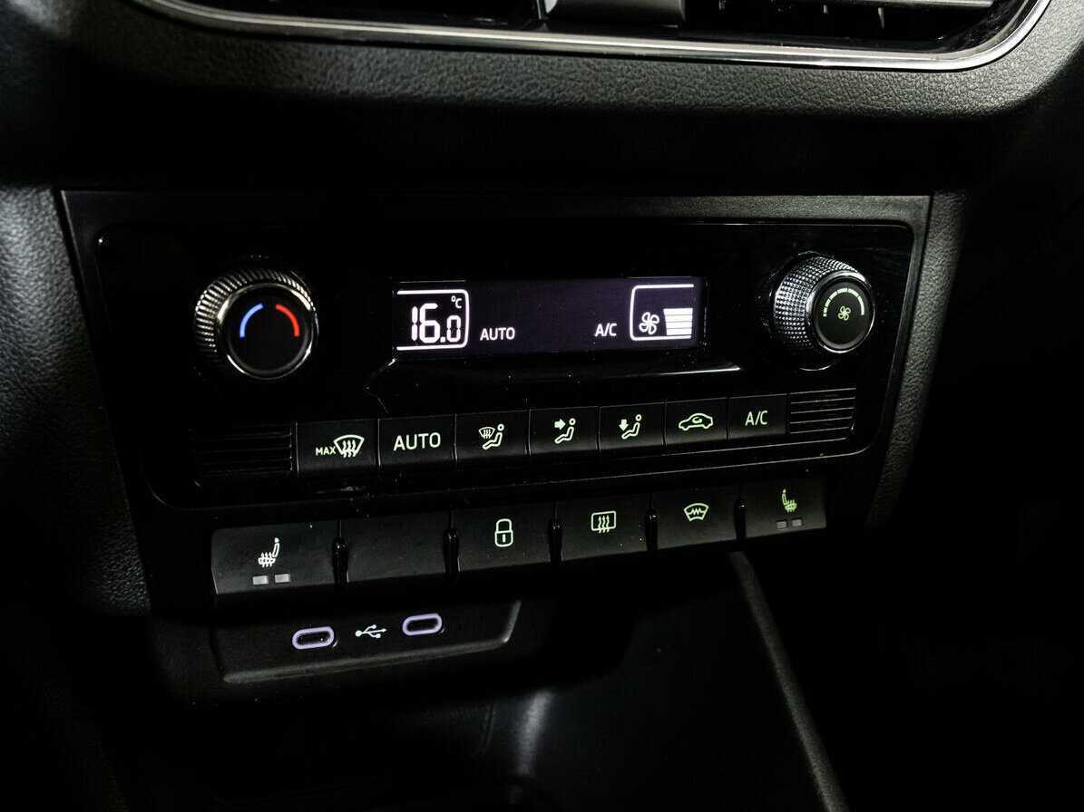 Б/У Шкода Рапид 2021 года. Фото: #10