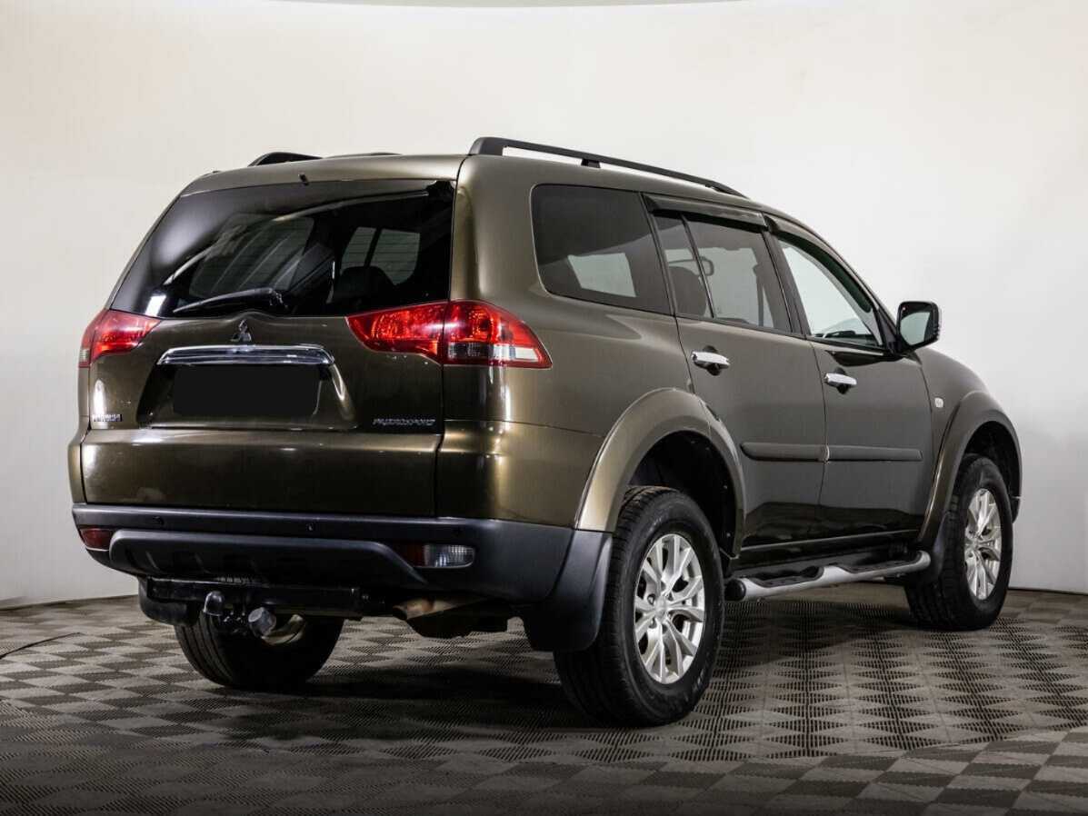 Б/У Митсубиши Паджеро Спорт 2015 года. Фото: #4