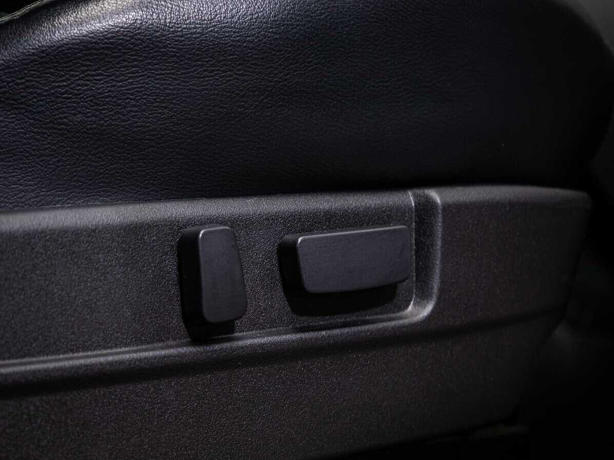 Б/У Митсубиши Паджеро Спорт 2015 года. Фото: #14