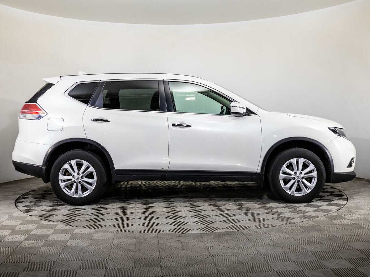 Б/У Ниссан Икс-Трейл 2018 года. Фото: #3