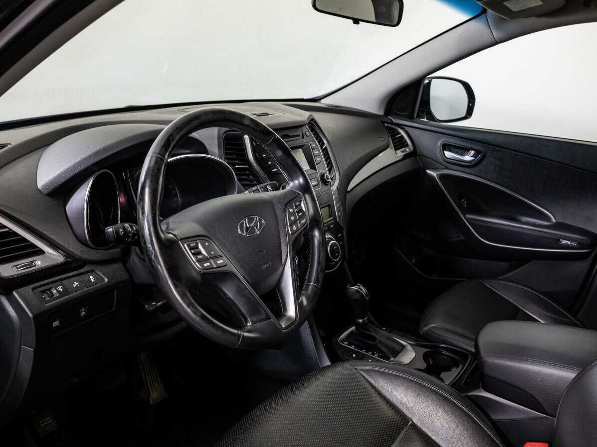 Б/У Хендай Санта Фе 2015 года. Фото: #10