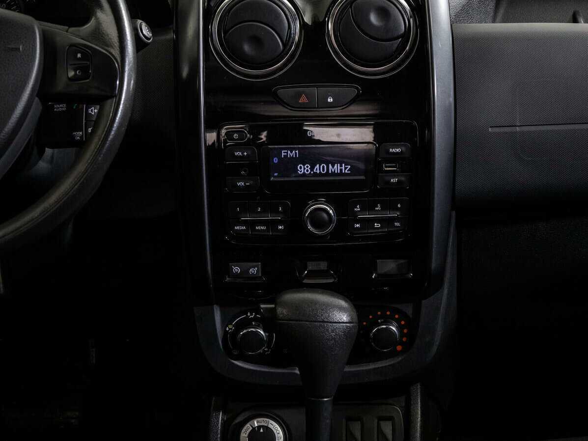 Б/У Рено Дастер 2017 года. Фото: #13