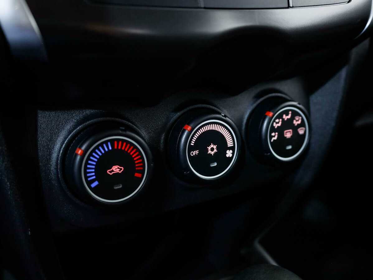 Mitsubishi ASX 2013 года с пробегом. Фото: #12