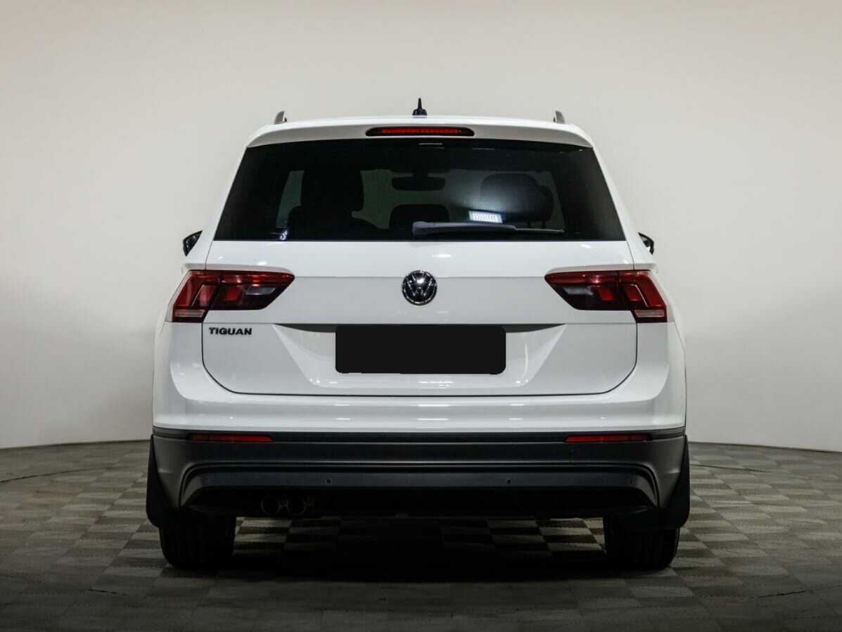 Volkswagen Tiguan 2018 года с пробегом. Фото: #4