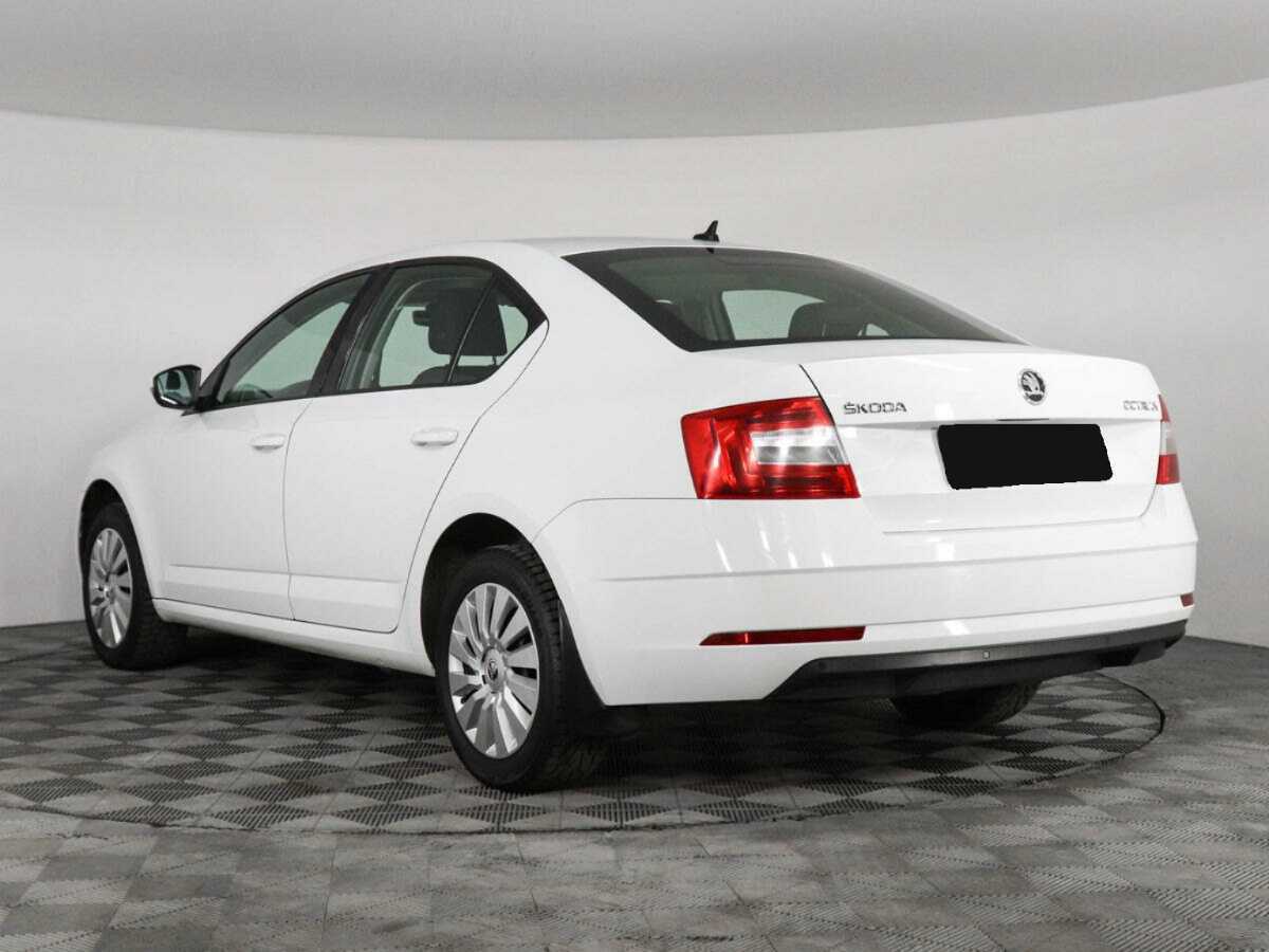 Skoda Octavia 2018 года с пробегом. Фото: #6