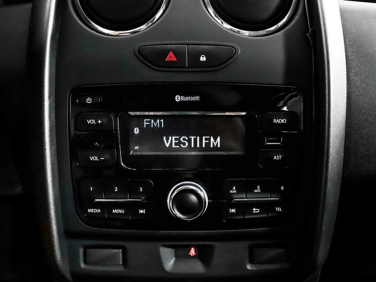 Б/У Рено Дастер 2017 года. Фото: #12