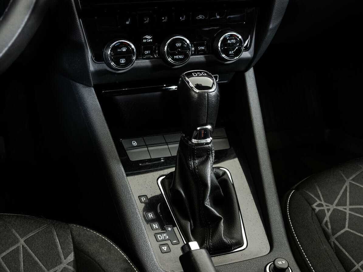 Б/У Шкода Октавия 2019 года. Фото: #11