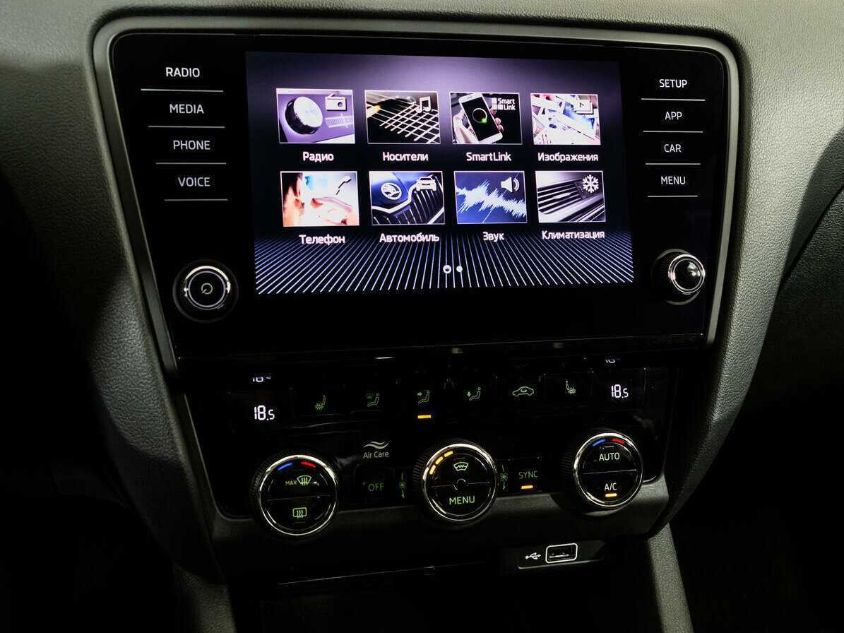 Б/У Шкода Октавия 2019 года. Фото: #13