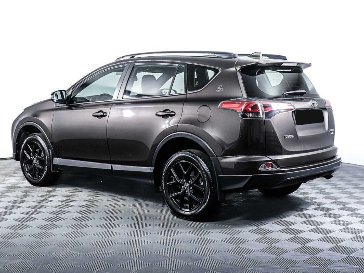Toyota RAV4 2018 года с пробегом. Фото: #5