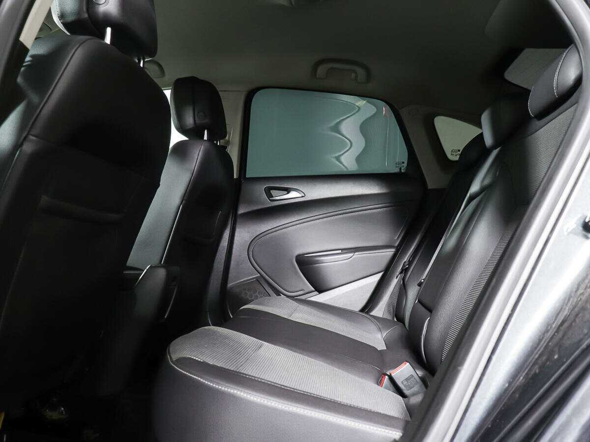 Opel Astra 2013 года с пробегом. Фото: #8