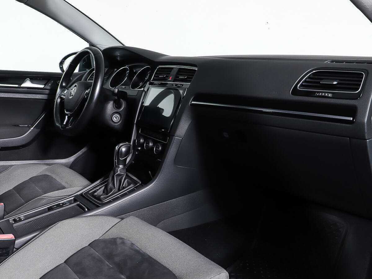 Volkswagen Golf 2013 года с пробегом. Фото: #9