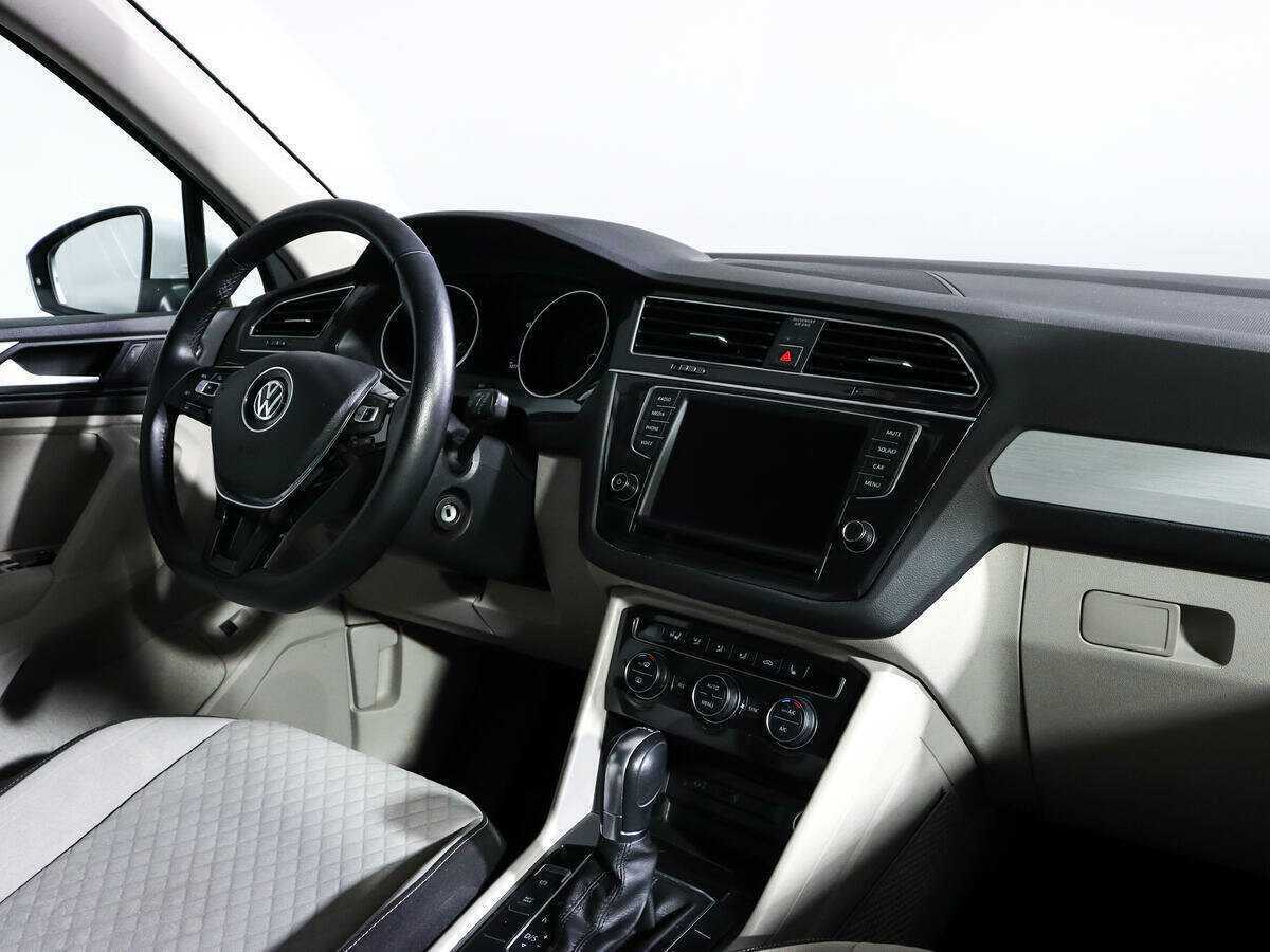 Б/У Фольксваген Тигуан 2017 года. Фото: #6