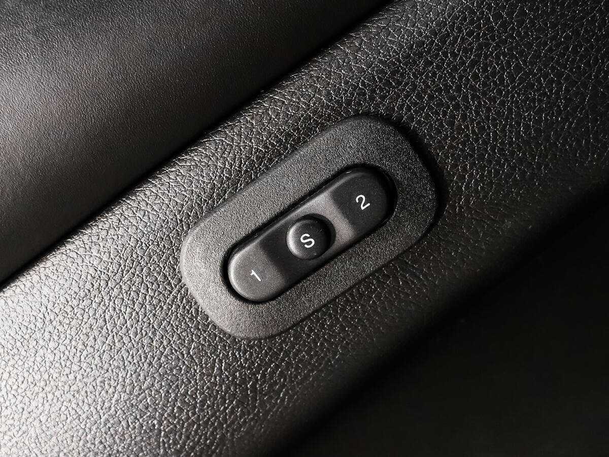 Jeep Grand Cherokee 2016 года с пробегом. Фото: #9