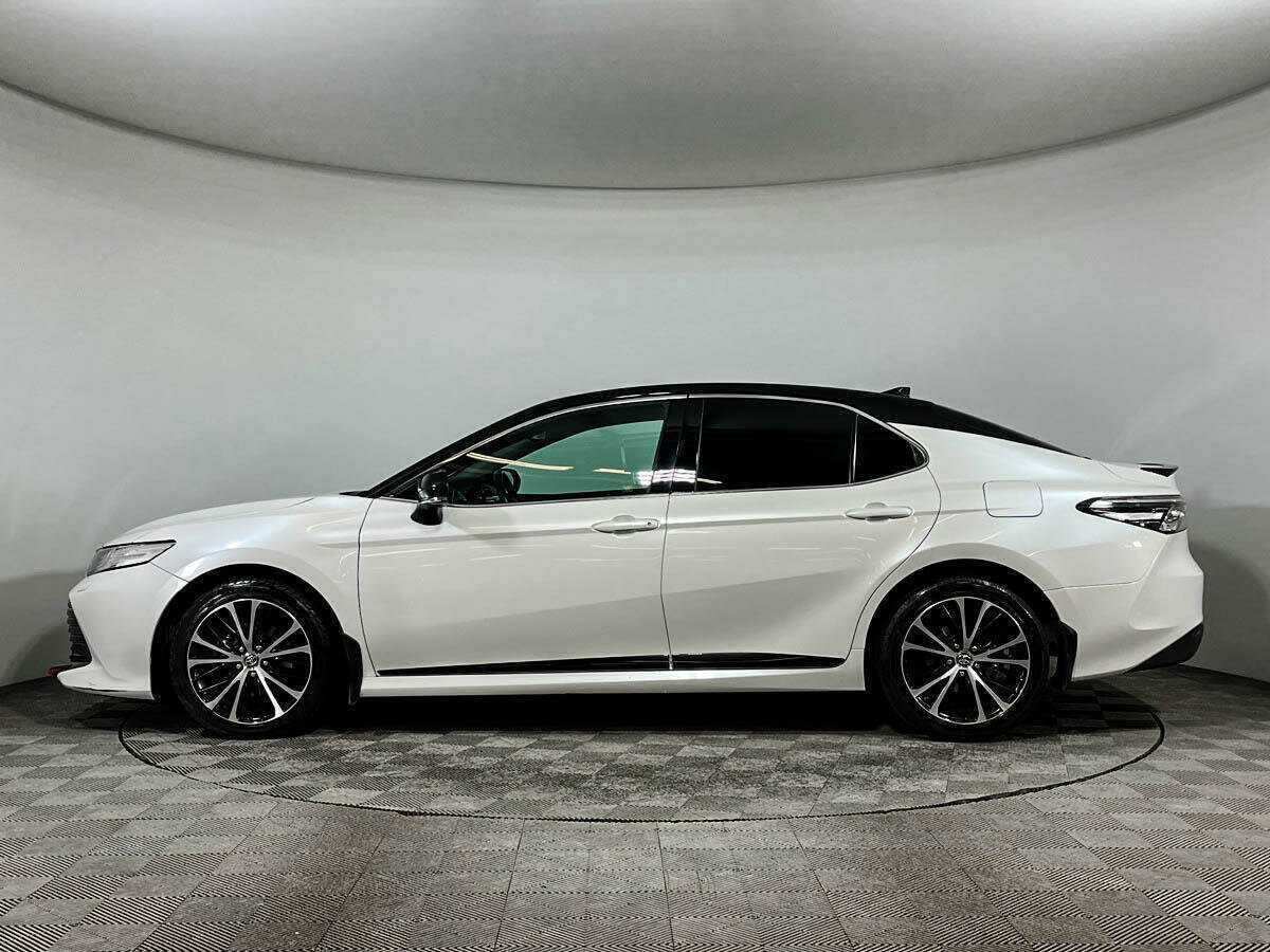 Toyota Camry 2020 года с пробегом. Фото: #7